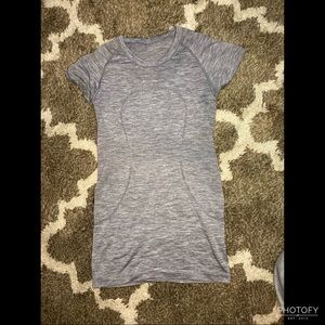 Lululemon dri fit top